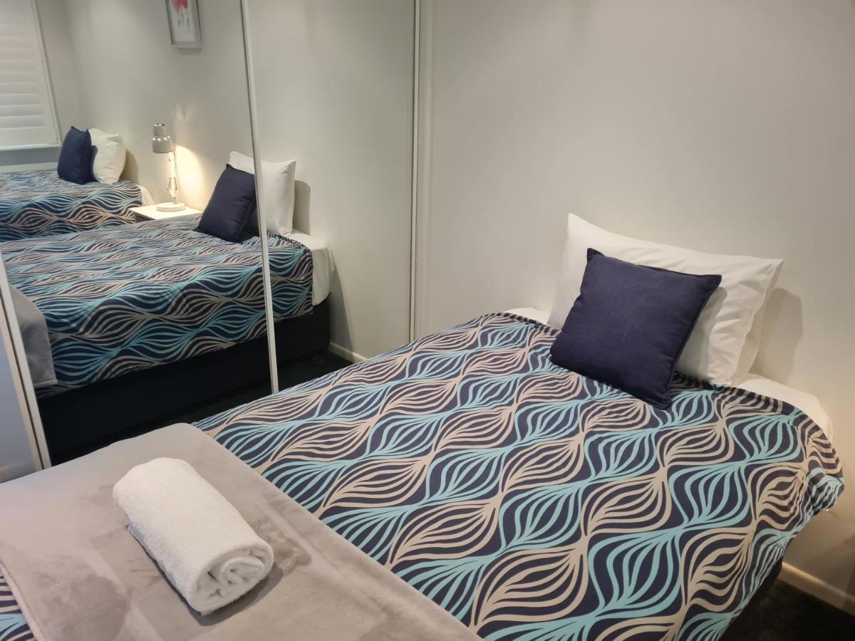 Wharf Lodge River View Apartment Maroochydore Extérieur photo